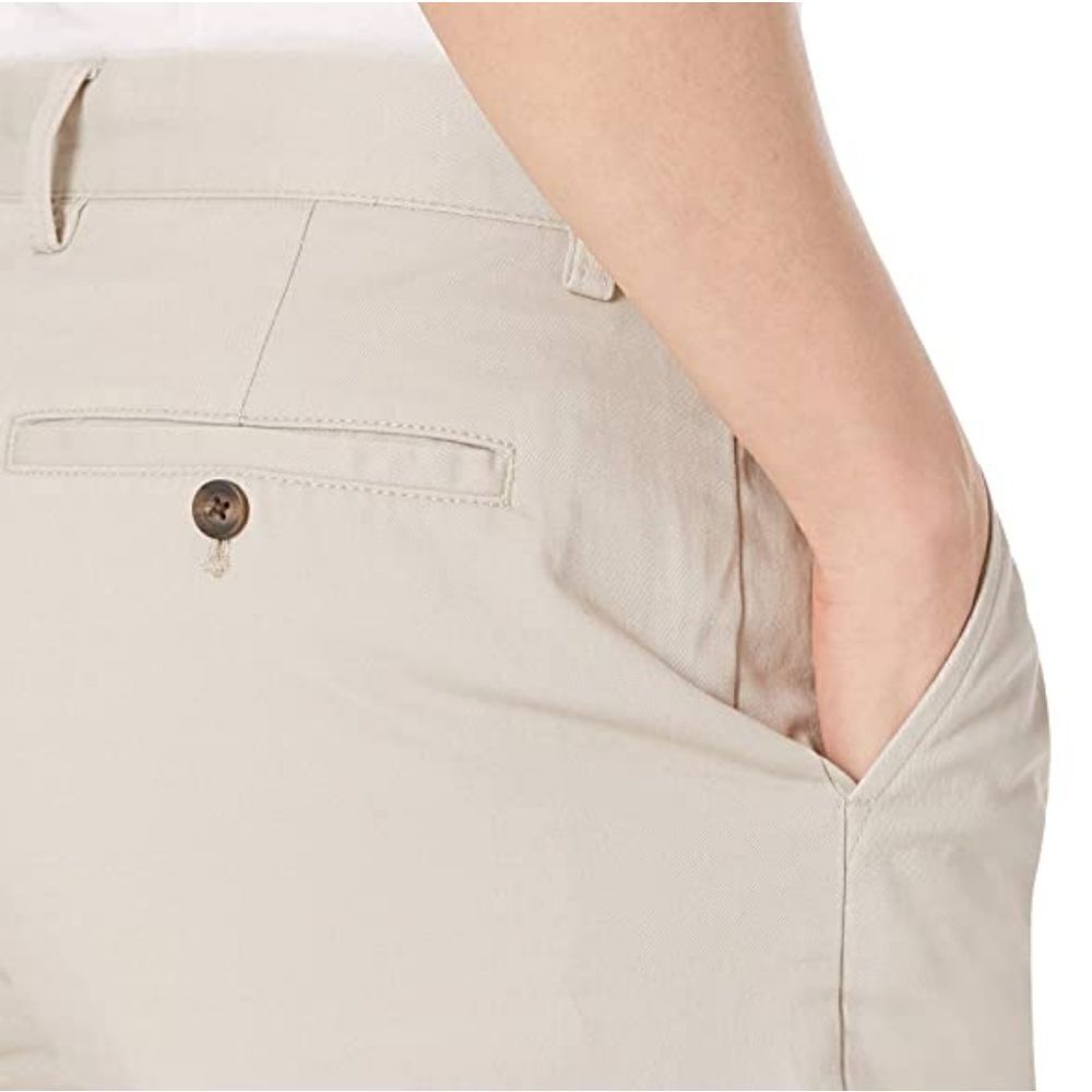 Amazon Essentials Men's Flat Front Shorts - Picture 3 of 13